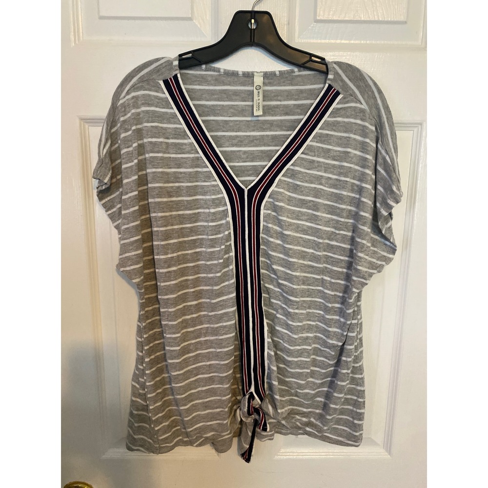 Sun n Moon Grey White Striped V-Neck Tie Front Top Red Blue Trim Large